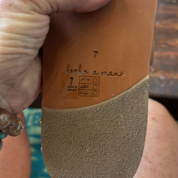 Beek Finch Sandals NWOT.size 7 - Picture 12 of 14